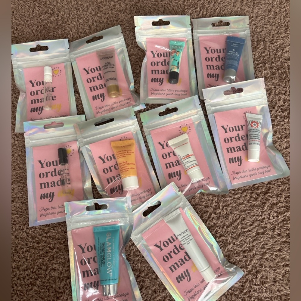 10 Luxury Skincare Sample Bundle Lot – GlamGlow, Shiseido, IT Cosmetics, Benefit